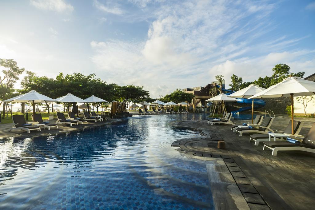 Grand Mirage Resort & Thalasso Bali Nusa Dua  Exteriör bild The pool at the resort